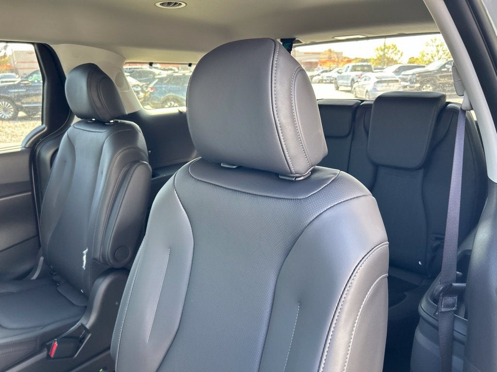 2027 Kia Carnival EX