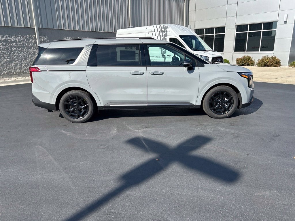 2027 Kia Carnival EX