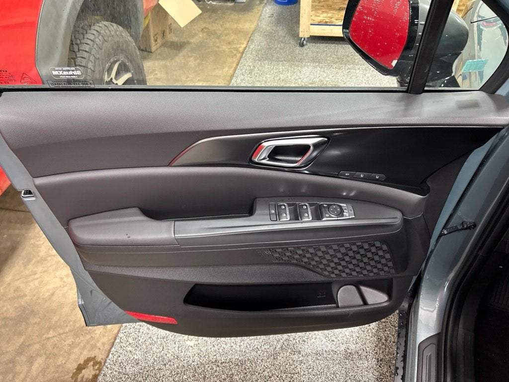 2027 Kia Carnival EX