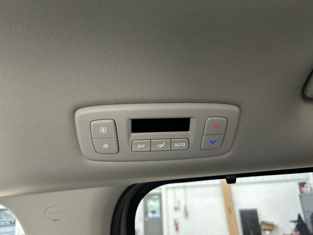 2027 Kia Carnival EX