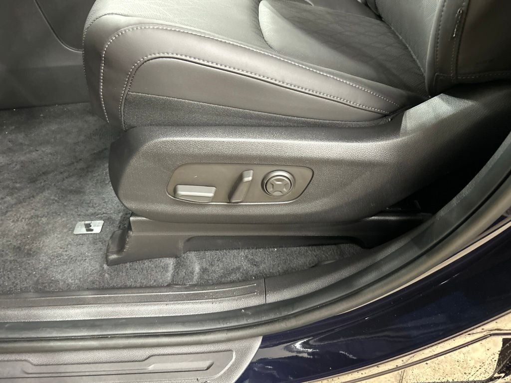 2027 Kia Carnival EX