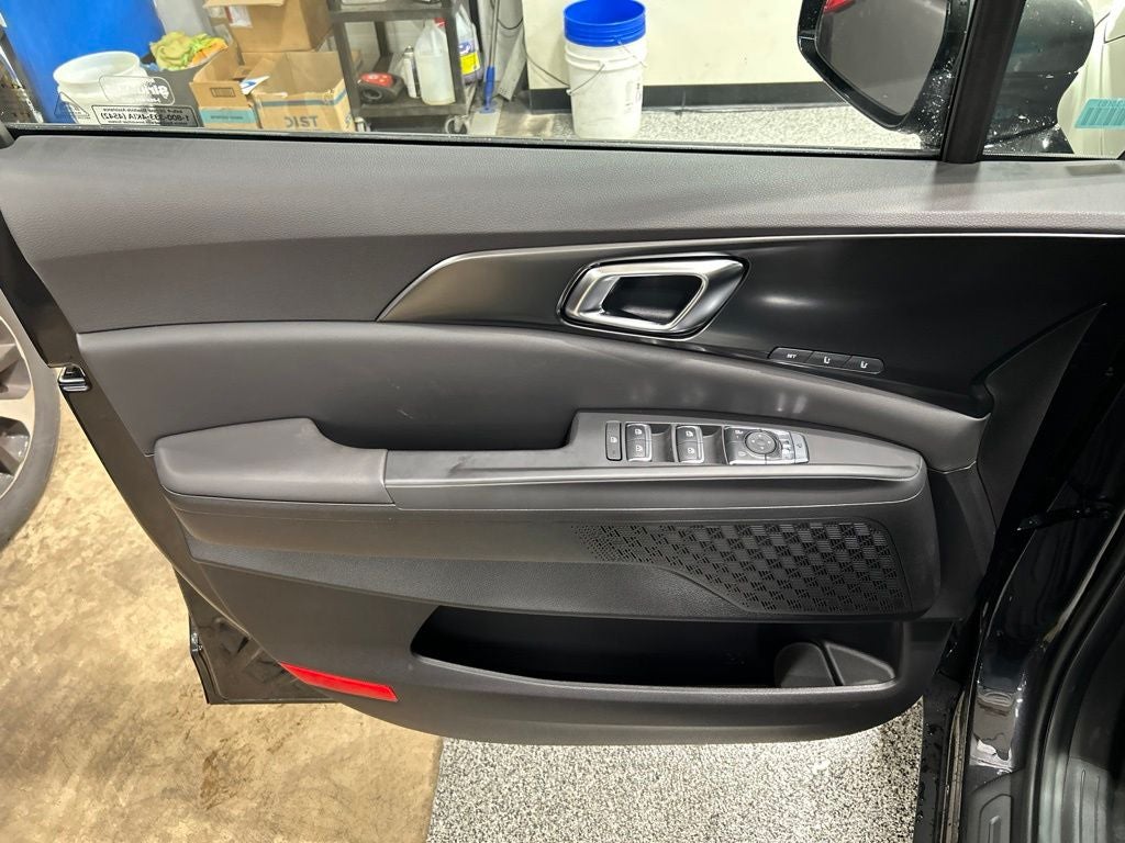 2027 Kia Carnival EX