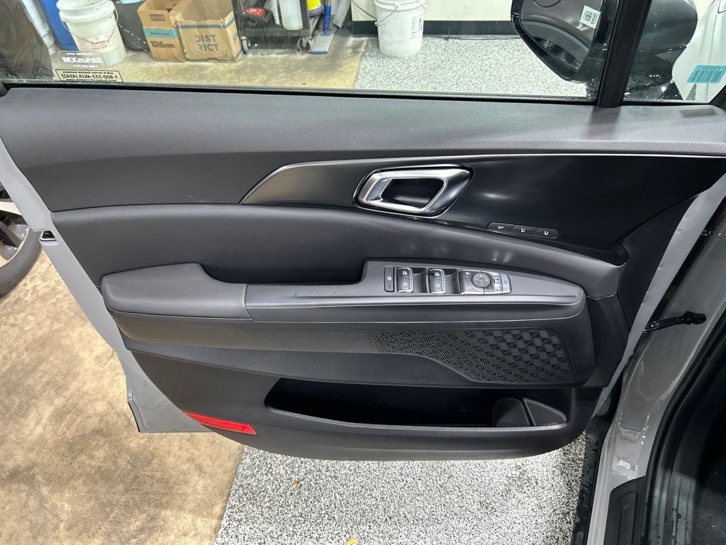 2027 Kia Carnival EX