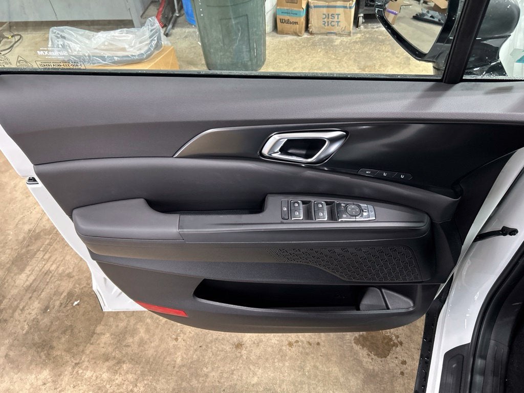 2027 Kia Carnival EX