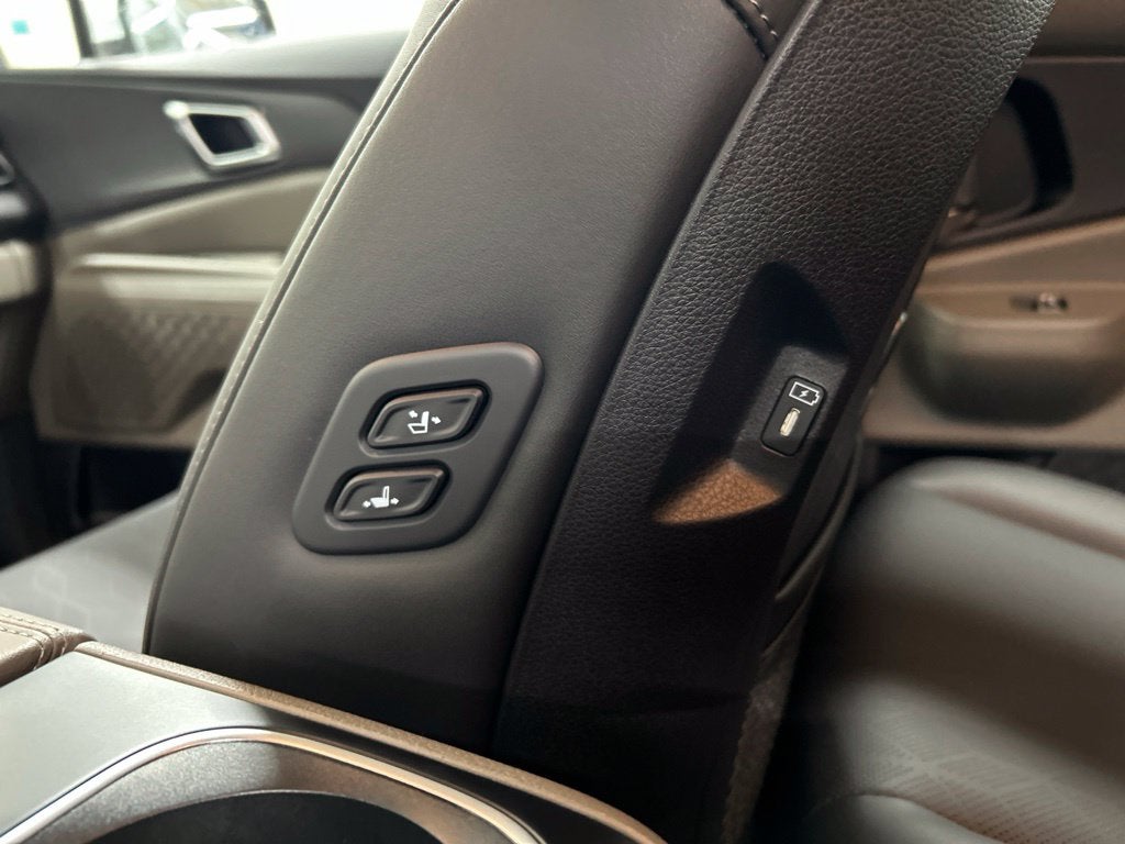 2027 Kia Carnival Hybrid EX