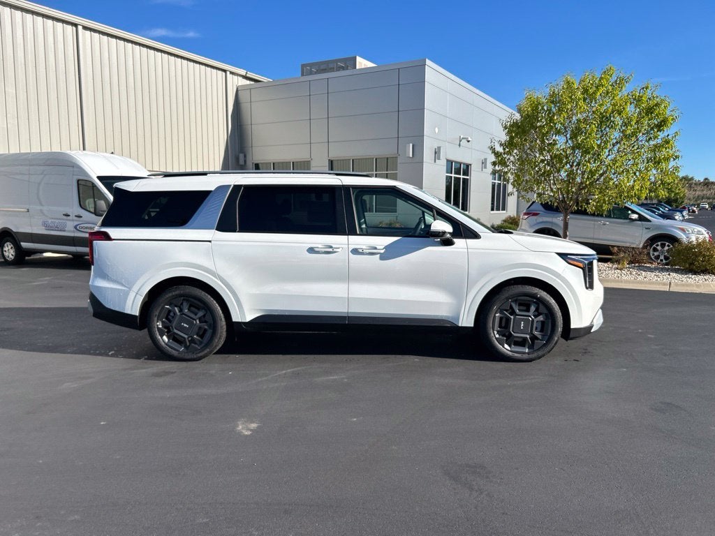 2027 Kia Carnival Hybrid EX