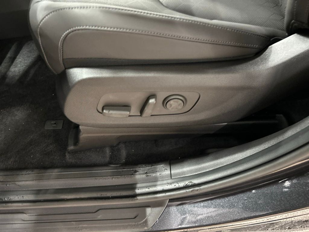 2027 Kia Carnival Hybrid EX