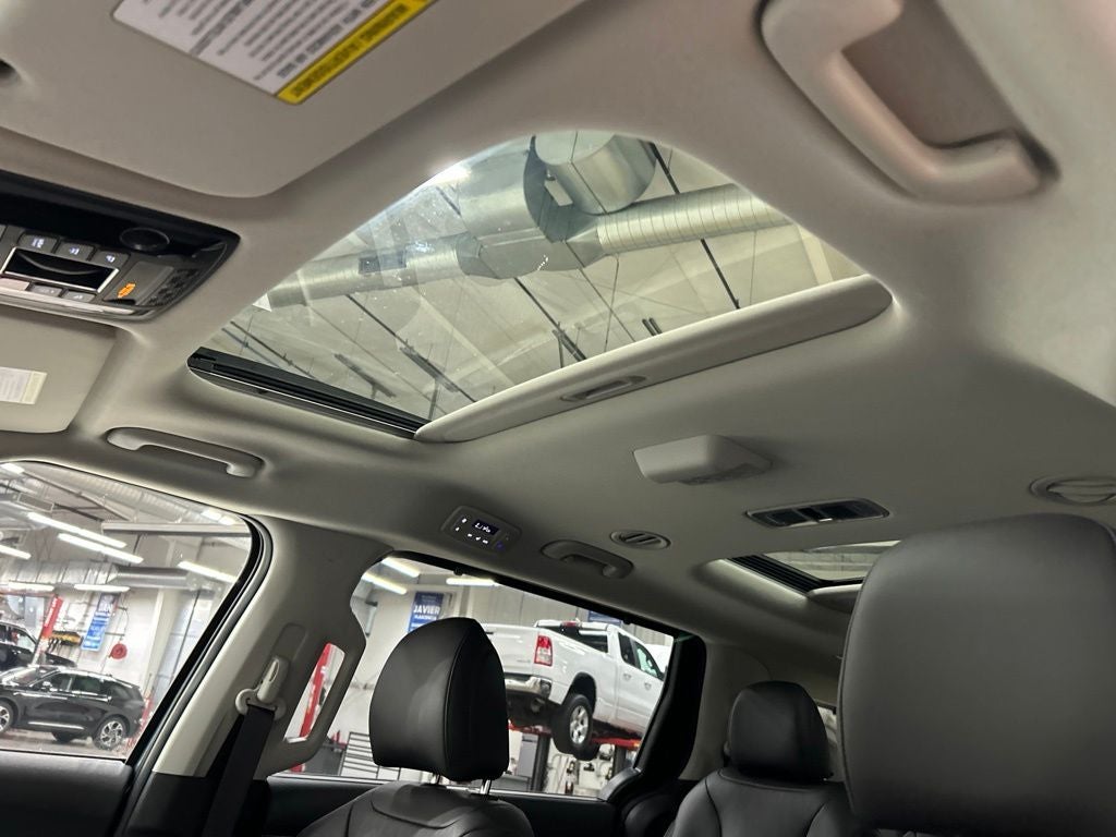 2027 Kia Carnival SX