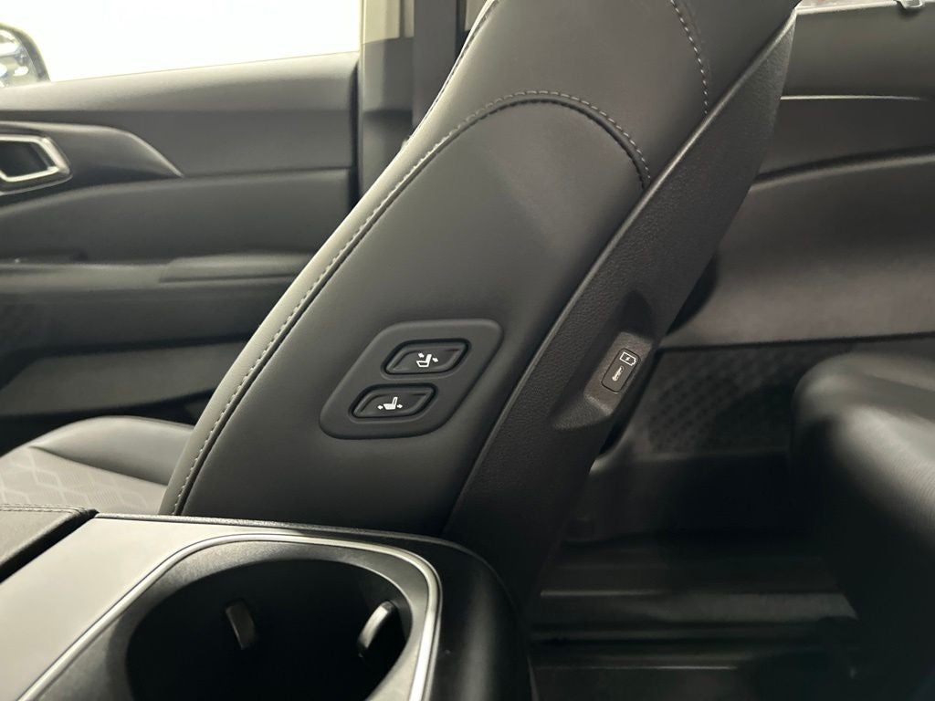 2027 Kia Carnival SX