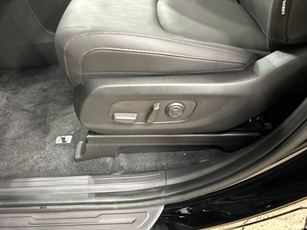 2027 Kia Carnival SX
