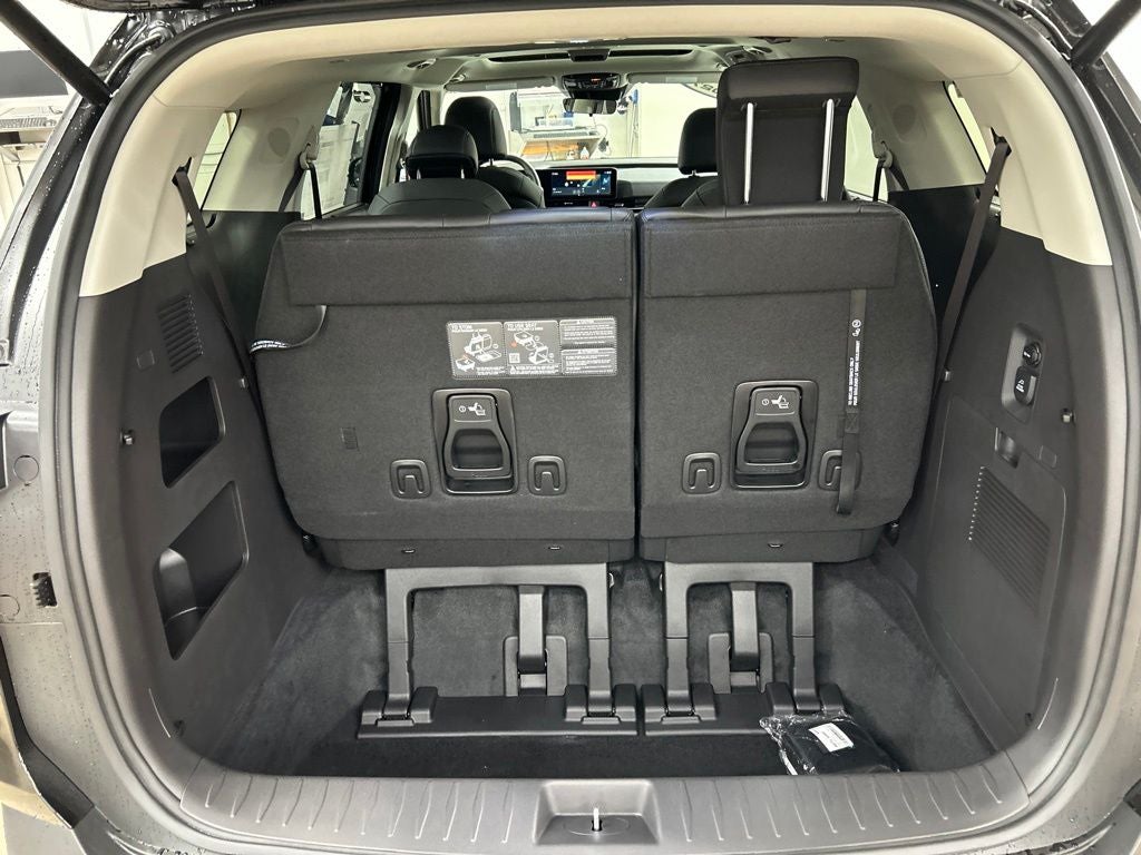 2027 Kia Carnival SX