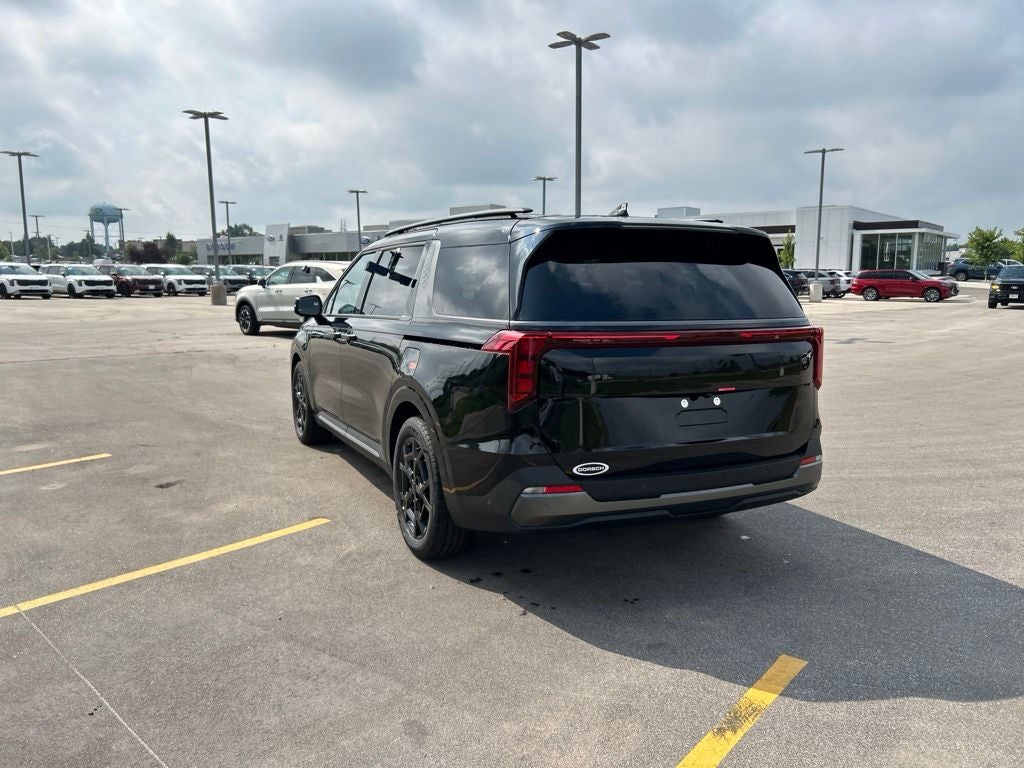 2027 Kia Carnival SX