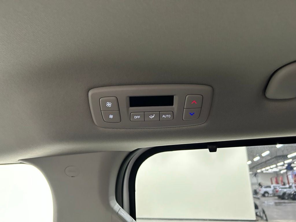 2027 Kia Carnival Hybrid SX Prestige