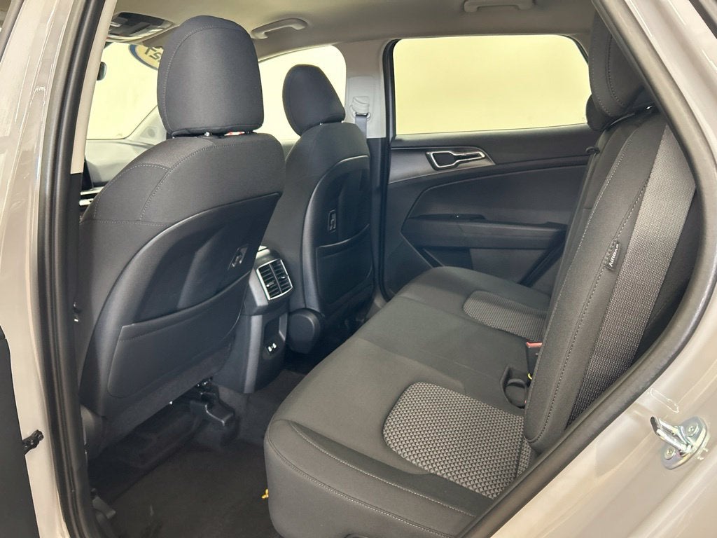 2027 Kia Sportage Hybrid S