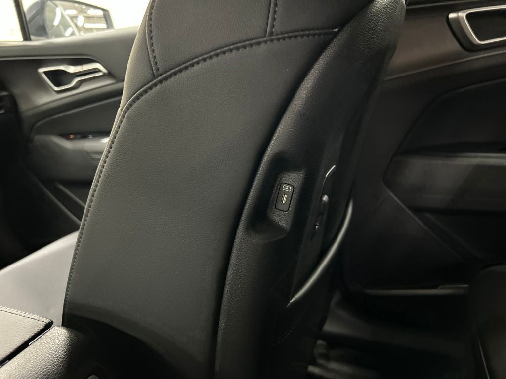 2027 Kia Sportage Hybrid EX
