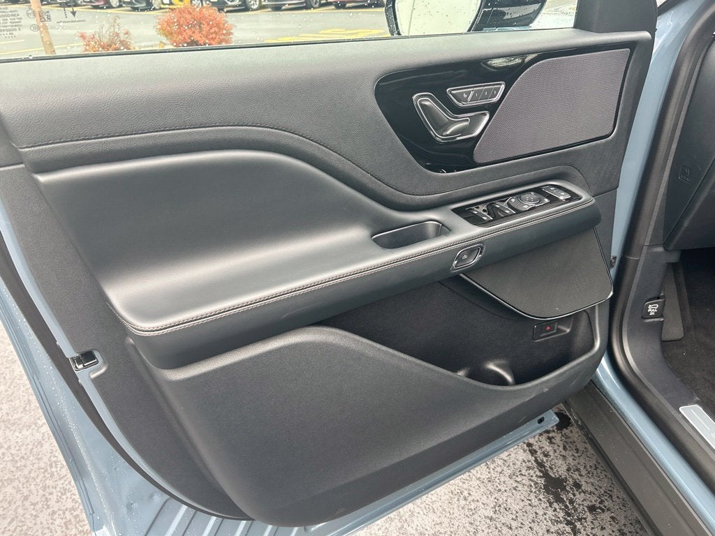 2027 Lincoln Aviator Premiere Premium
