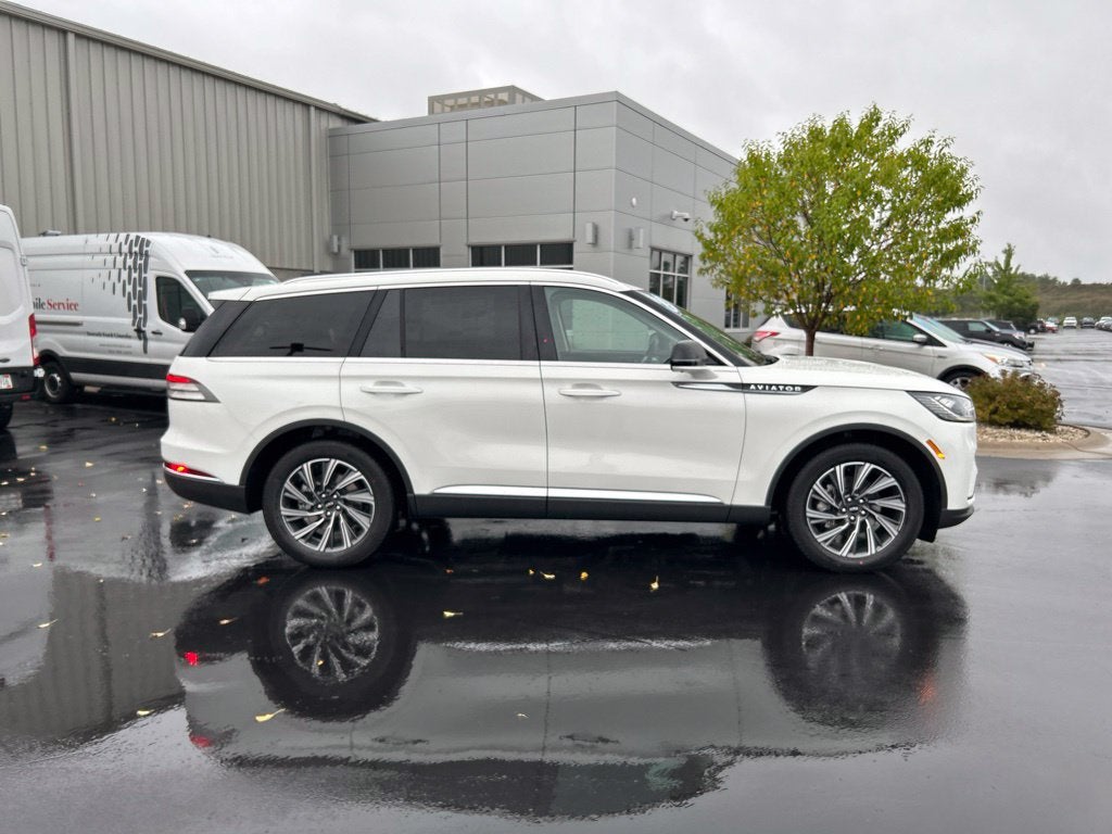 2027 Lincoln Aviator Premiere