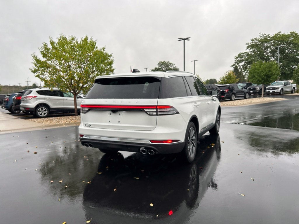2027 Lincoln Aviator Premiere