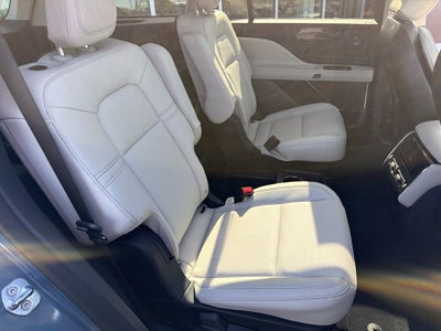 2027 Lincoln Aviator Premiere