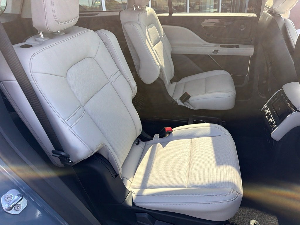 2027 Lincoln Aviator Premiere