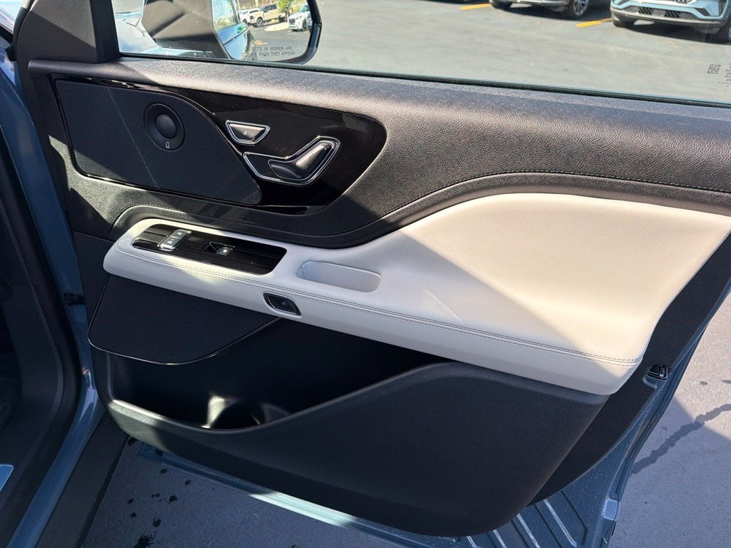 2027 Lincoln Aviator Premiere