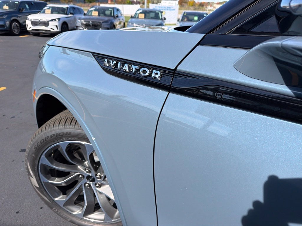 2027 Lincoln Aviator Premiere