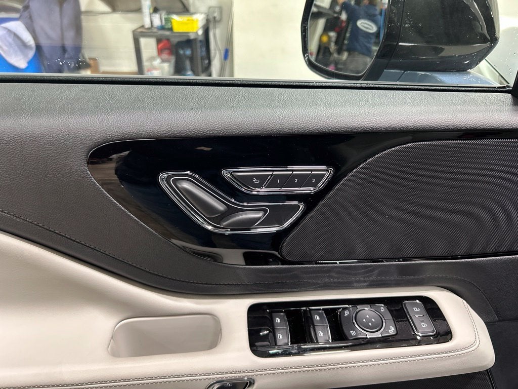 2027 Lincoln Aviator Premiere