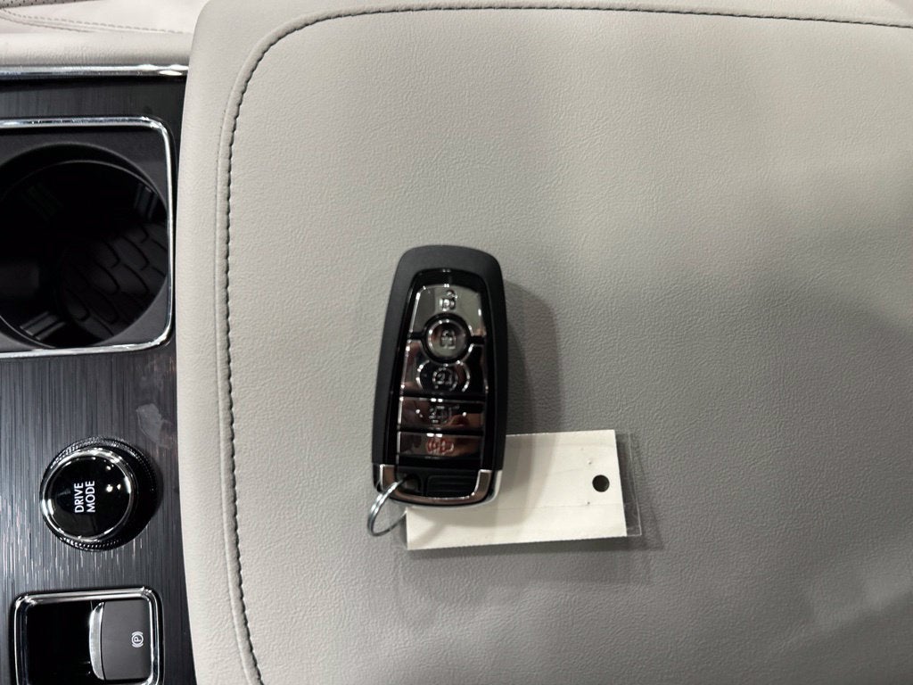 2027 Lincoln Aviator Premiere