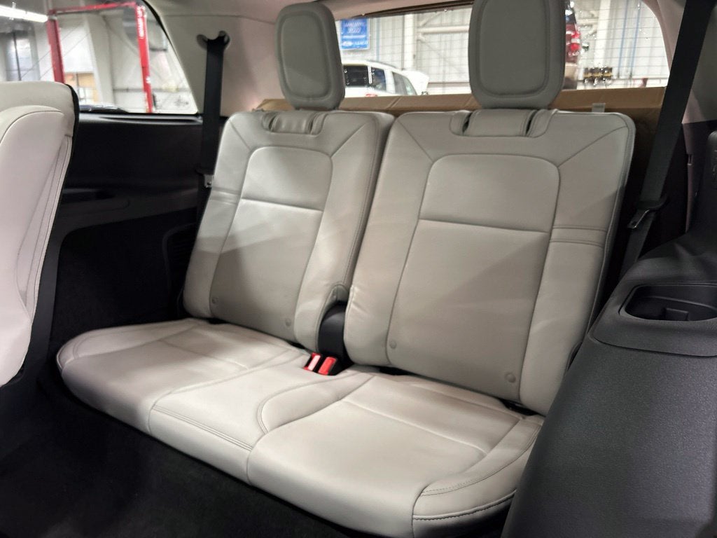 2027 Lincoln Aviator Premiere