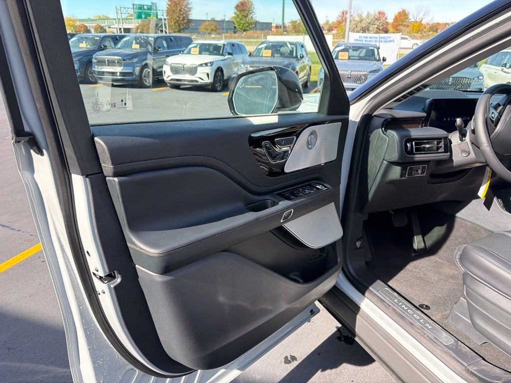 2027 Lincoln Aviator Reserve