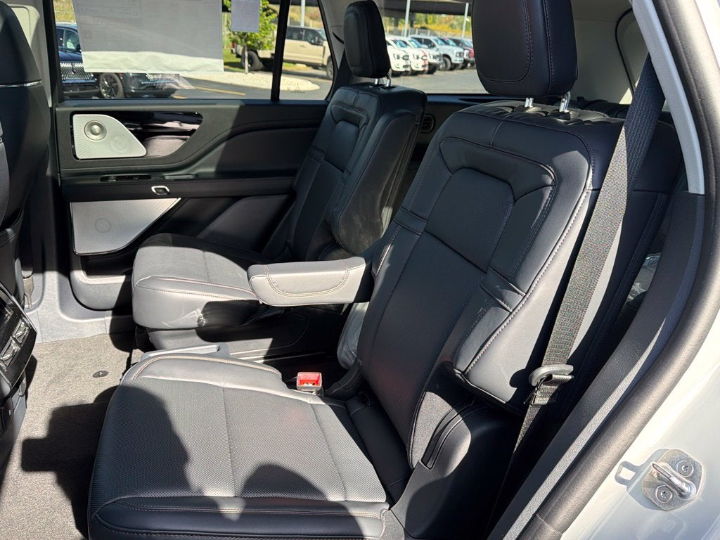 2027 Lincoln Aviator Reserve