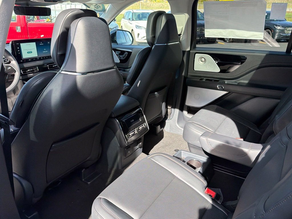2027 Lincoln Aviator Reserve