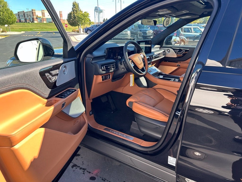 2027 Lincoln Aviator Black Label