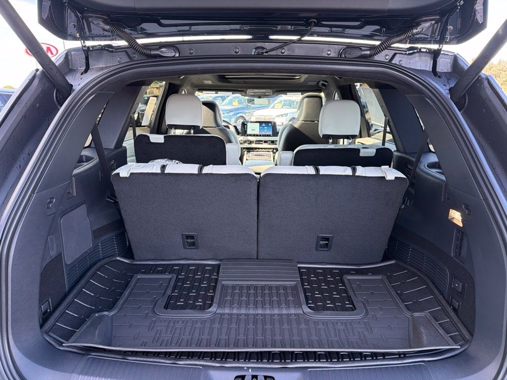 2027 Lincoln Aviator Black Label