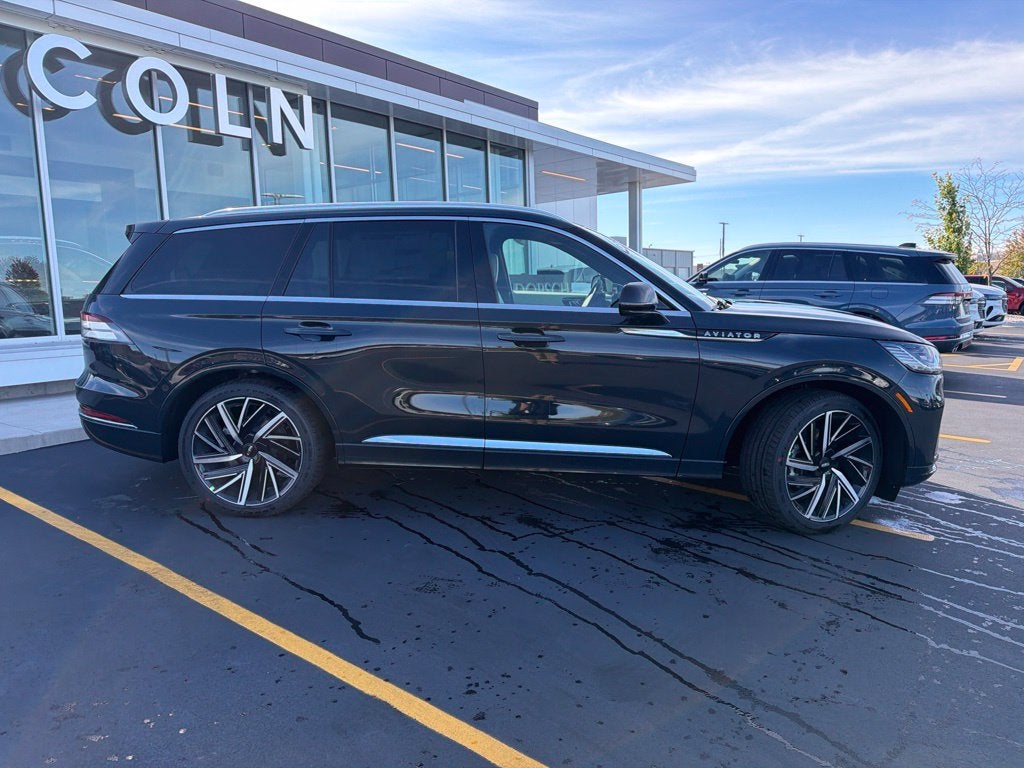 2027 Lincoln Aviator Black Label