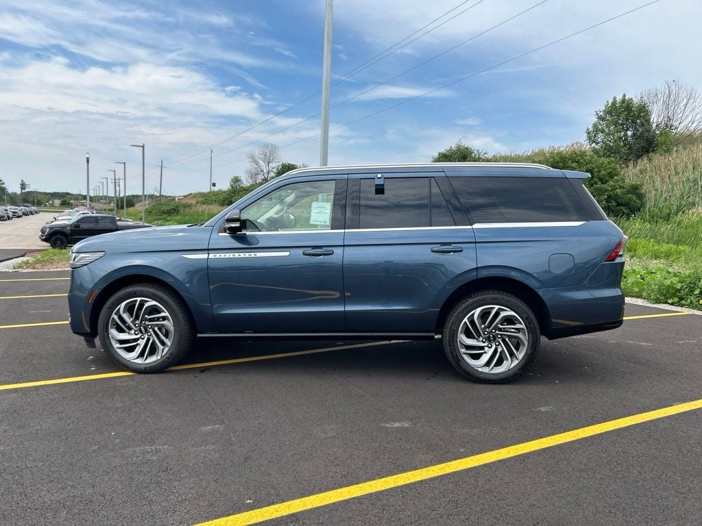 2027 Lincoln Navigator Reserve