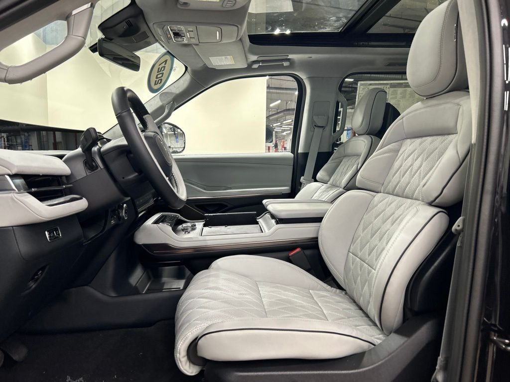 2027 Lincoln Navigator Black Label