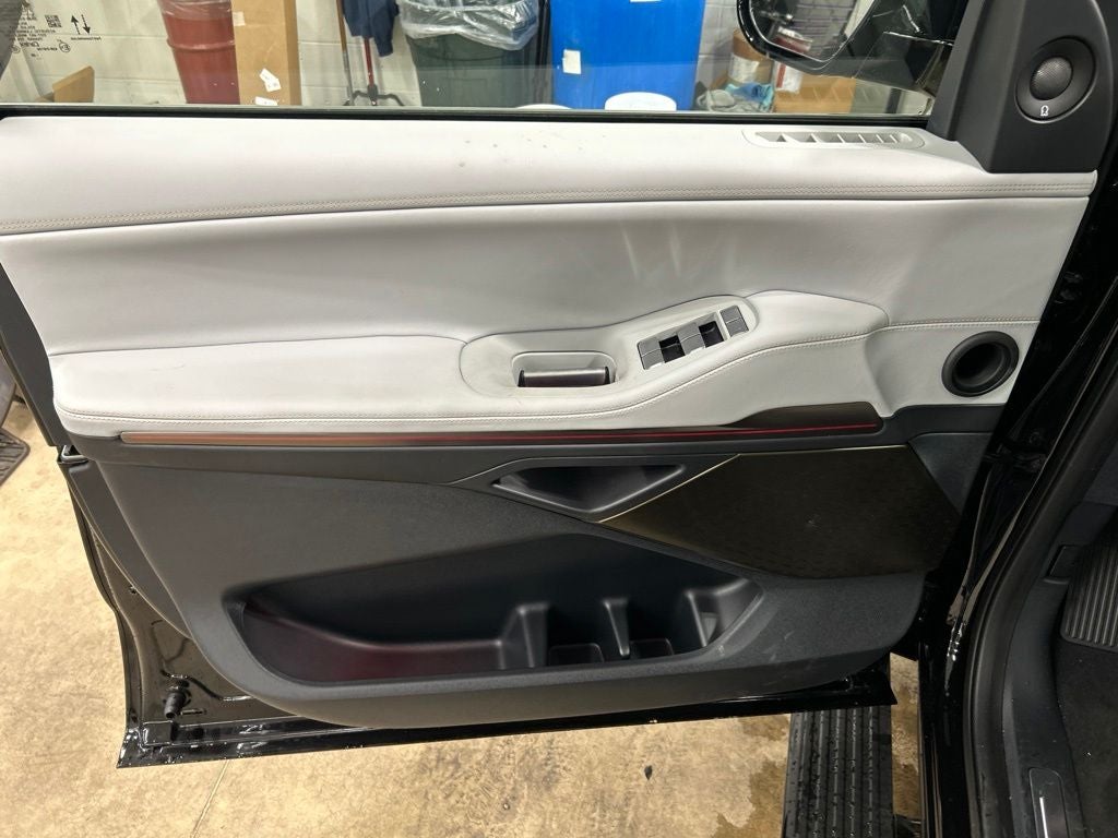 2027 Lincoln Navigator Black Label