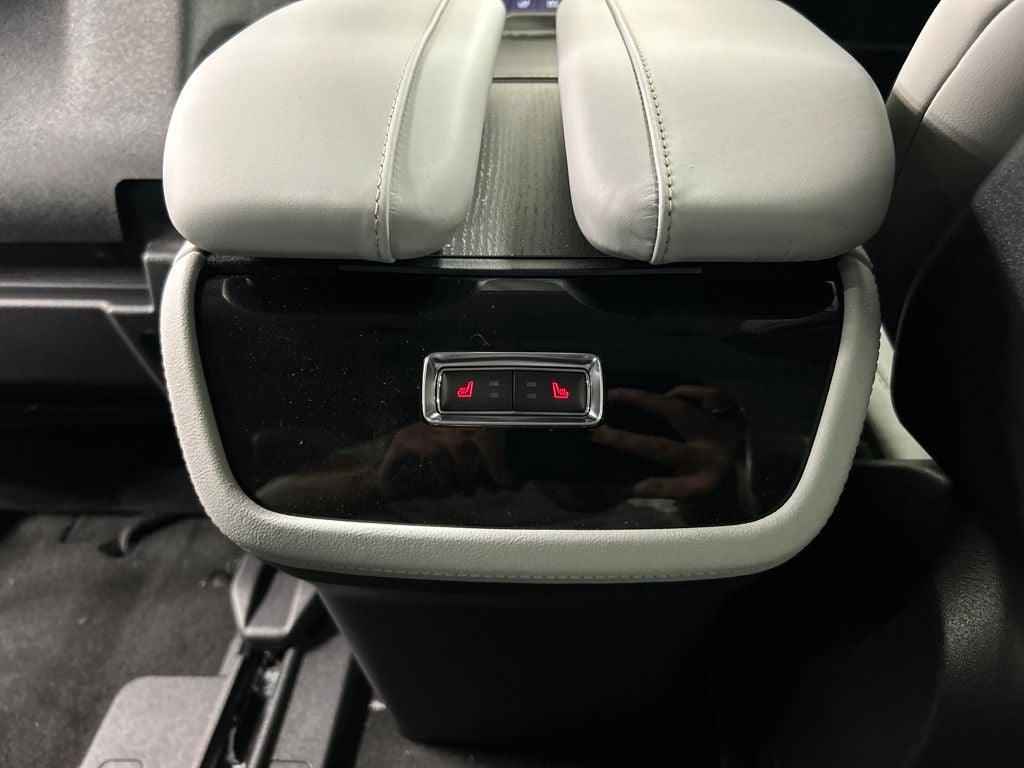 2027 Lincoln Navigator Black Label
