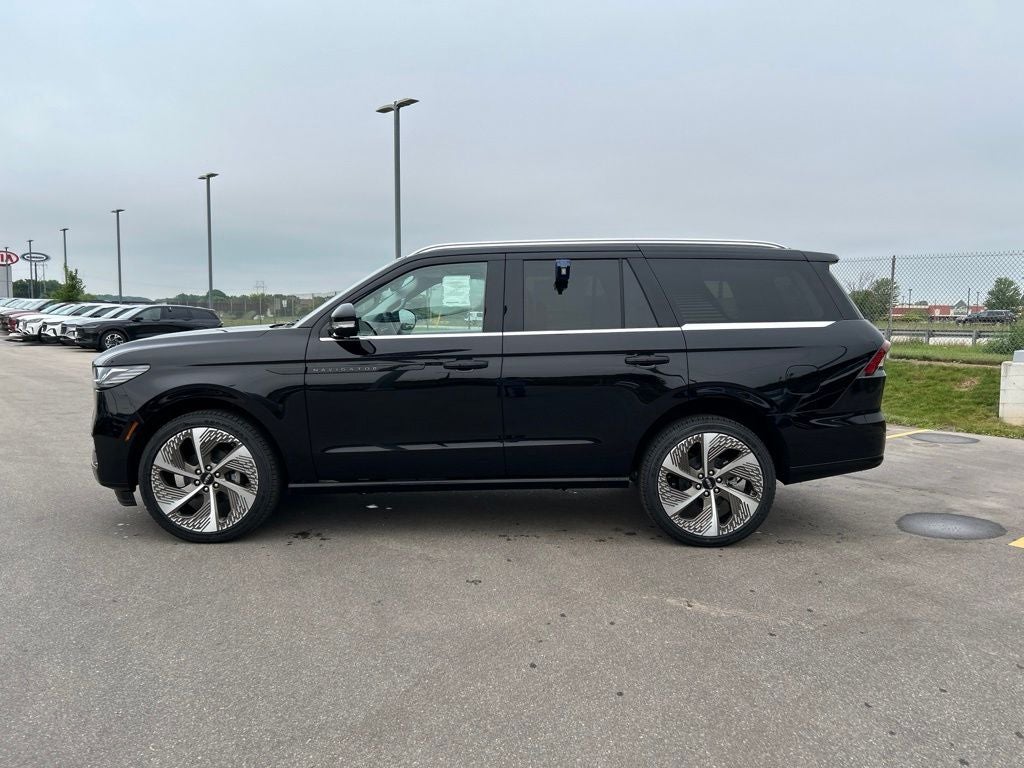 2027 Lincoln Navigator Black Label