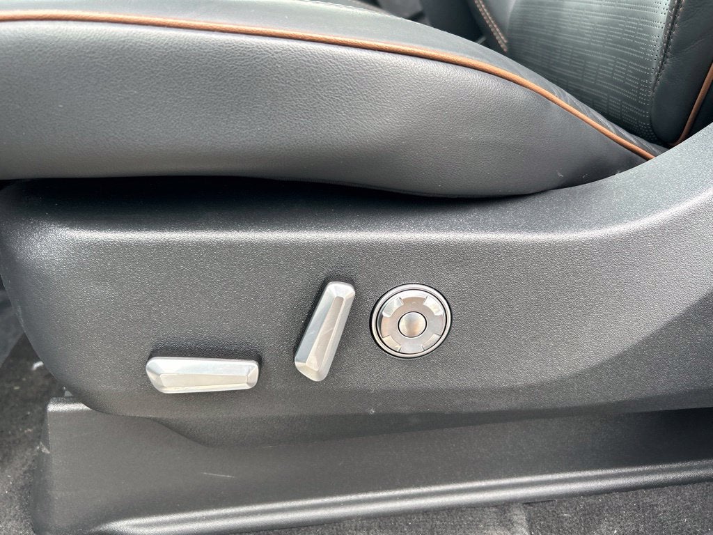 2027 Lincoln Navigator Black Label