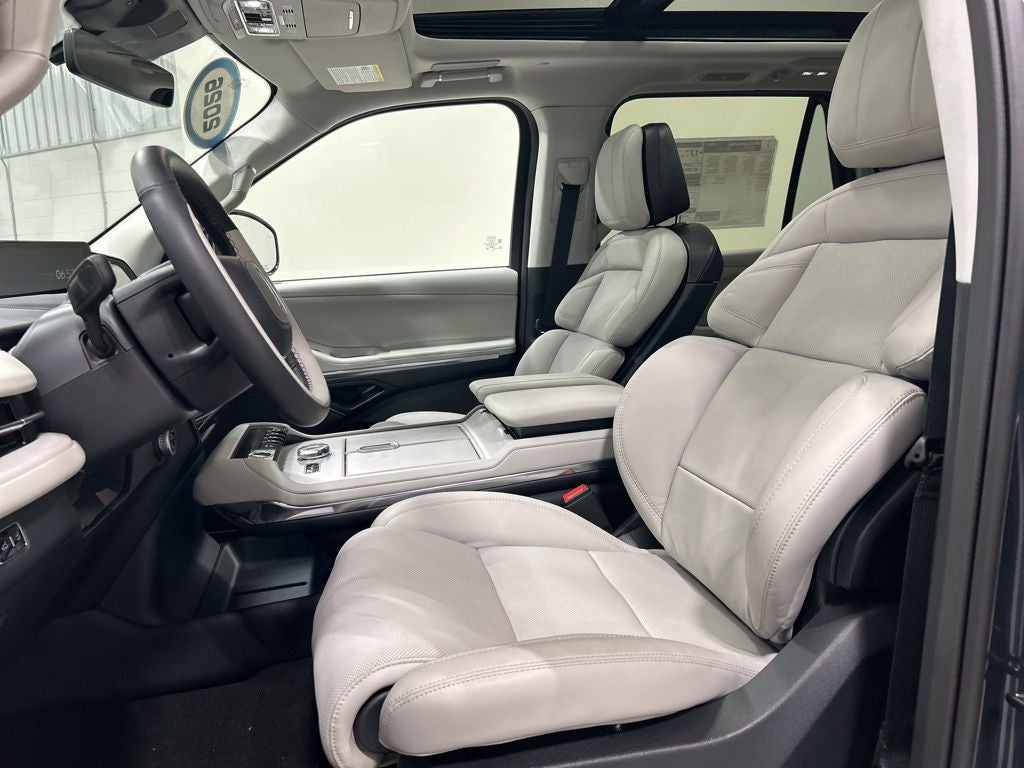 2026 Lincoln Navigator L Reserve