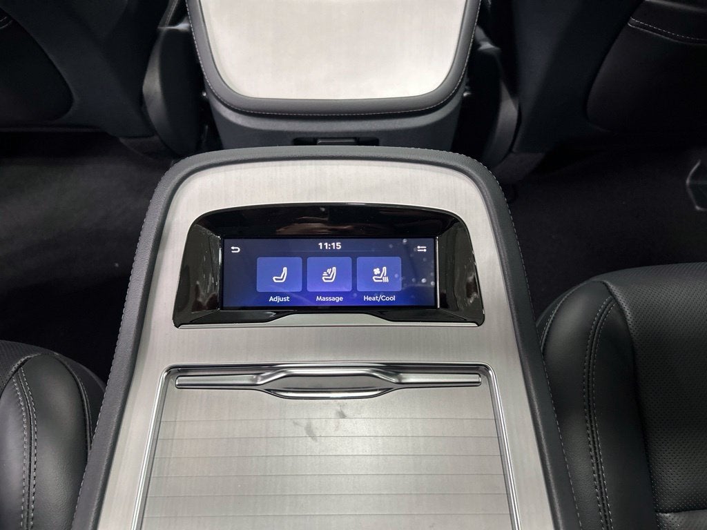 2027 Lincoln Navigator L Reserve