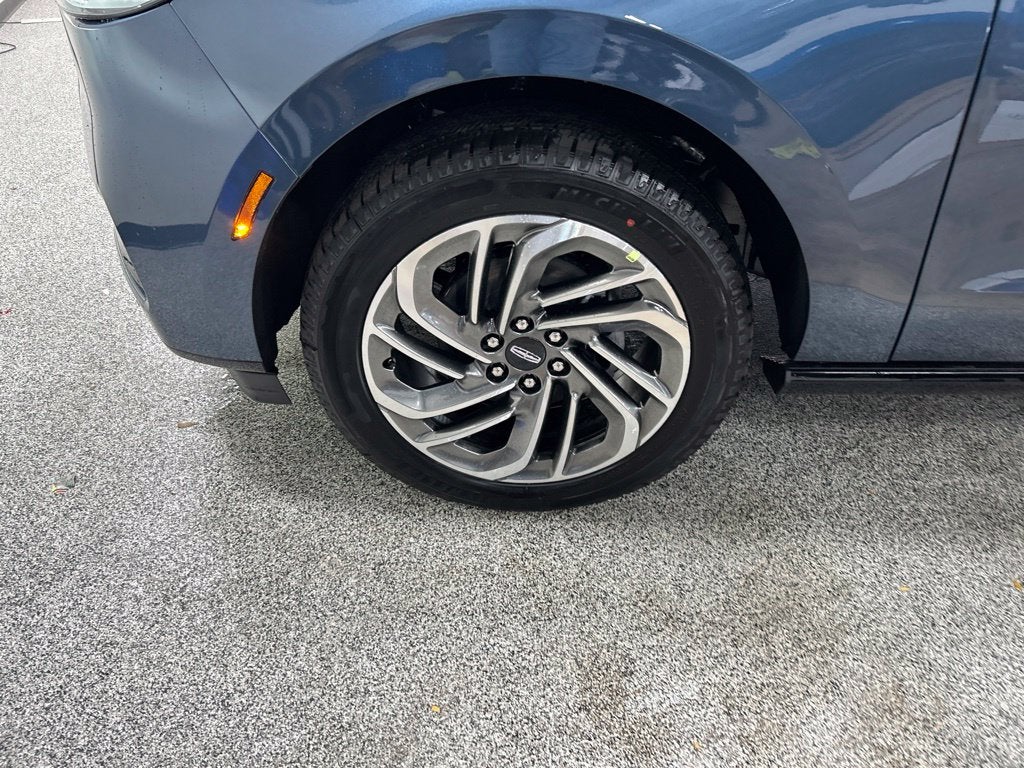 2027 Lincoln Navigator L Reserve