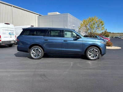 2027 Lincoln Navigator L Reserve