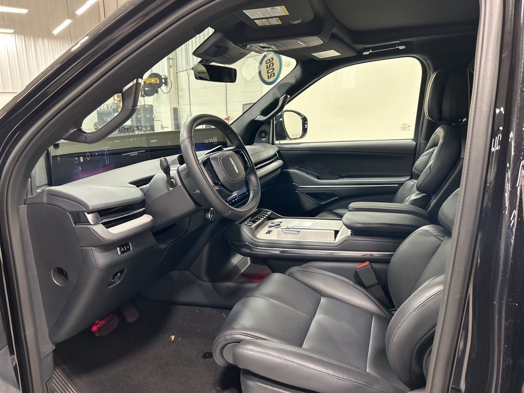 2026 Lincoln Navigator L Reserve