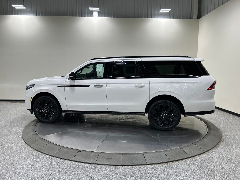 2026 Lincoln Navigator L Reserve