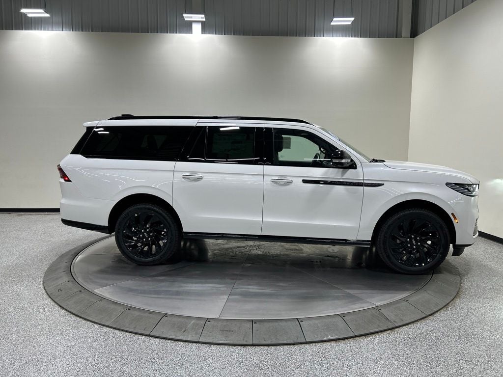 2026 Lincoln Navigator L Reserve