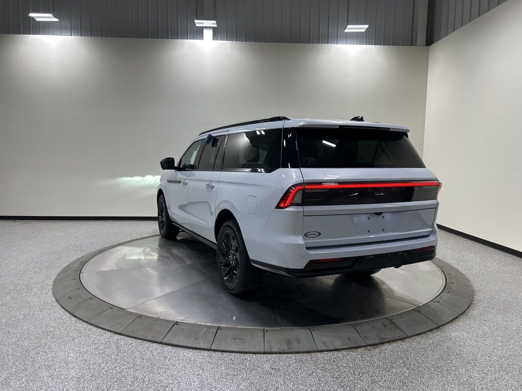 2026 Lincoln Navigator L Reserve