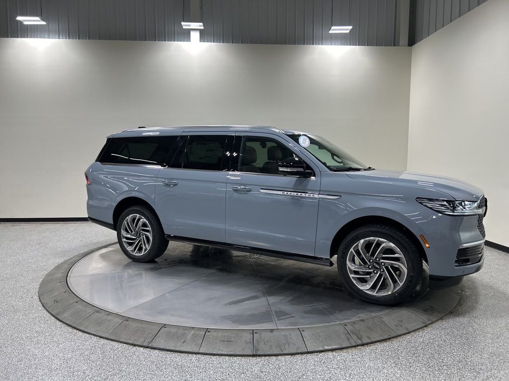 2026 Lincoln Navigator L Reserve